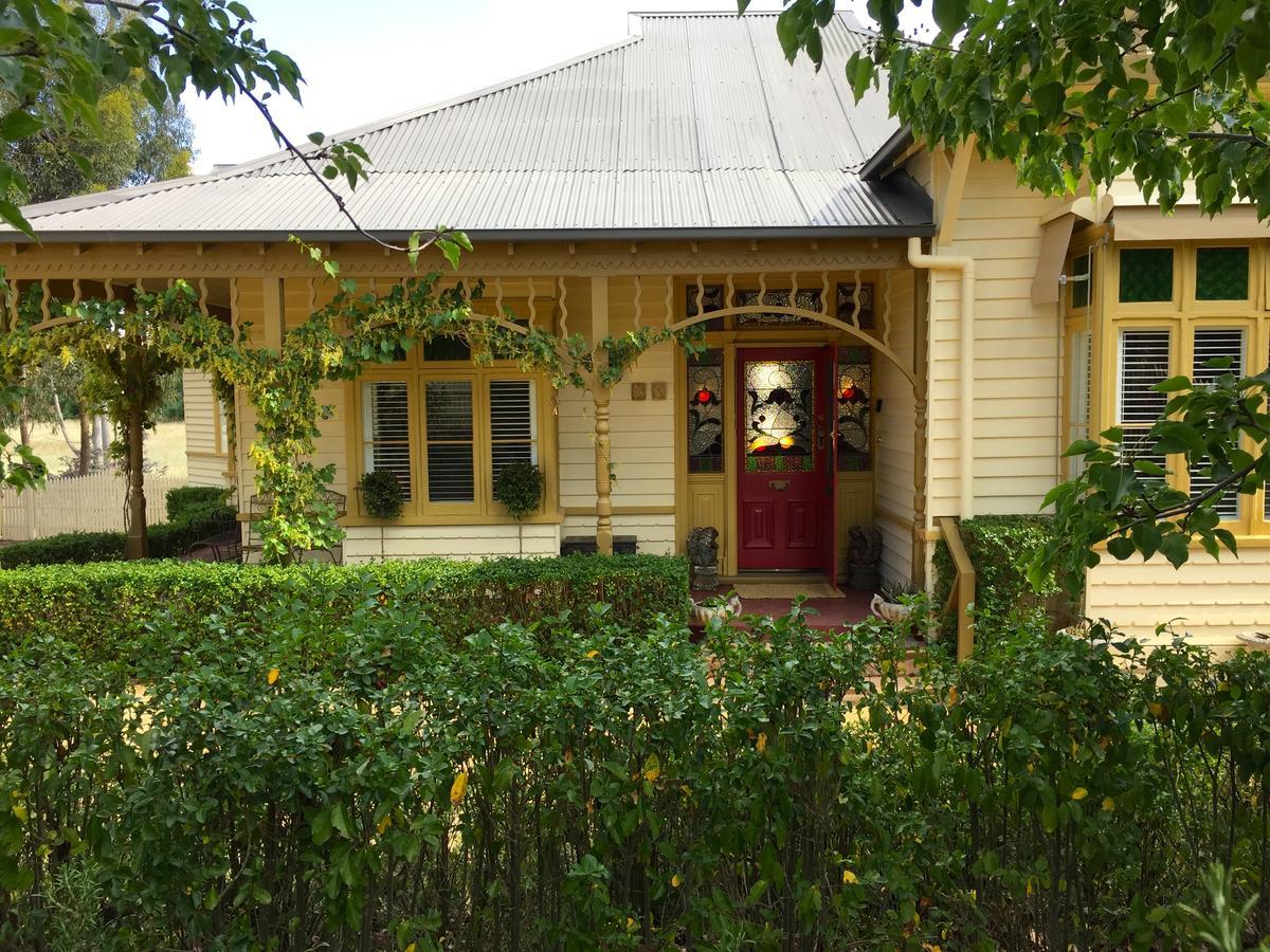 Goldenray Hotel Castlemaine Exterior photo